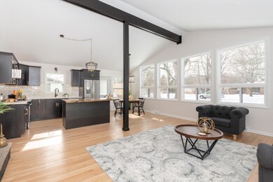 2611 Fairgrove-6