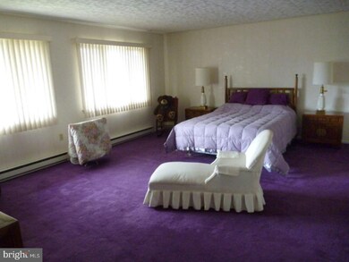 2304 Walnut St, Ashland, PA 17921 - photo 3