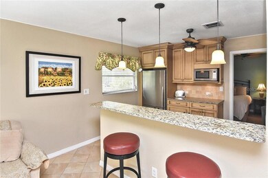 Breakfast bar, kitchen