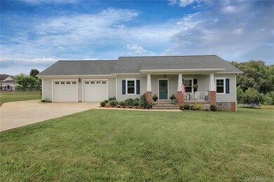 127 4 Winds Dr, Statesville, NC 28625 - photo 2