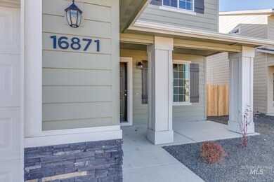 9114 W Tuberose St, Caldwell, ID 83687 - photo 2