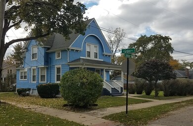 47 Julian Ave, Elgin, IL 60120 - photo 2