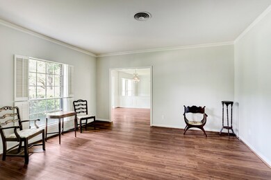 10003 Pine Forest Rd, Houston, TX 77042 - photo 4