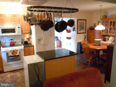 9540 Oakhurst Dr, Columbia, MD 21046 - photo 6