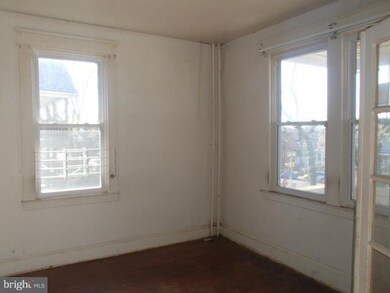 4502 Frederick Ave, Baltimore, MD 21229 - photo 3