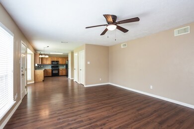 1902 Lavaca St, Friendswood, TX 77546 - photo 3