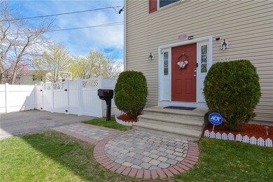 137 Stearns St, Pawtucket, RI 02861 - photo 3