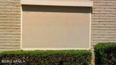 Front Window - Roller Shield
