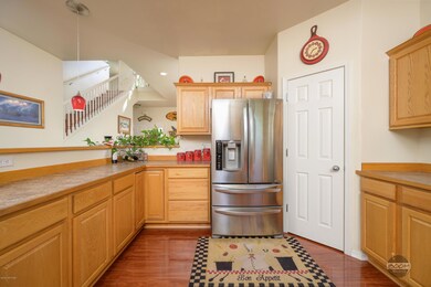3801LettyCir-8