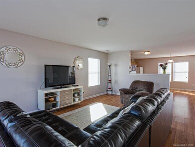 1420 Winter Dr, Statesville, NC 28677 - photo 2