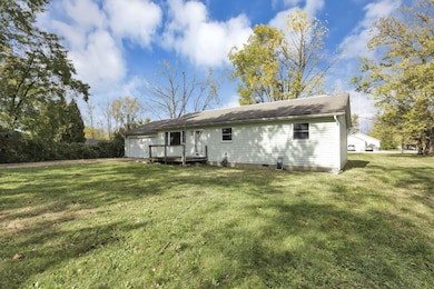 6004 Radekin Rd, Columbus, OH 43232 - photo 3