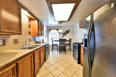 2206 Deerhurst Ln, Houston, TX 77088 - photo 6