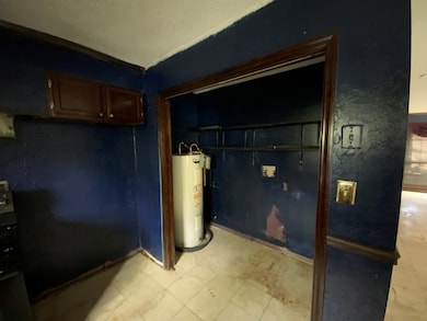 1103 Stewart Ave, Bainbridge, GA 39819 - photo 3