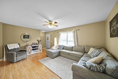 3584 Hunters Ct unit 8, Grass Lake, MI 49240 - photo 5