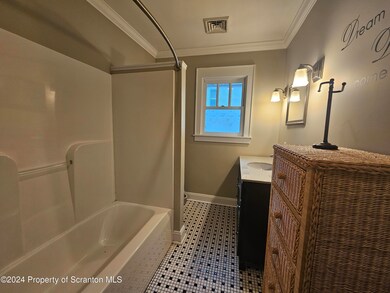 528 N Webster Ave, Scranton, PA 18510 - photo 5