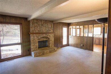 908 NW 12th St, Blue Springs, MO 64015 - photo 2