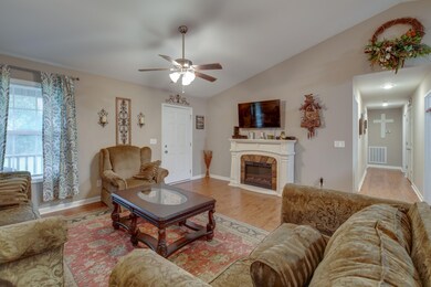 3347 Oscar Nance Rd, Tunnel Hill, GA 30755 - photo 4