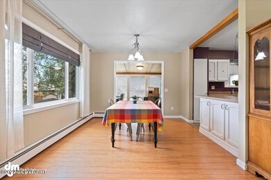 12-Dining Room_KC_09385