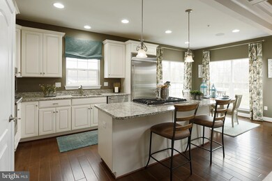 8600 Hines Cir, Laurel, MD 20723 - photo 2