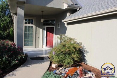 2237 SW Millers Glen Dr, Topeka, KS 66614 - photo 2