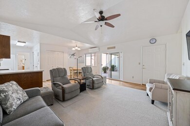 7.Living Room