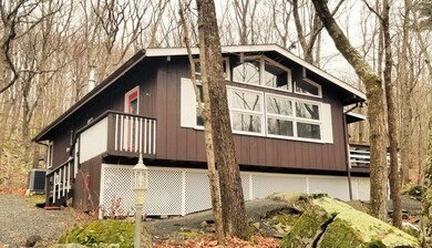 115 Hickory Dr, Hawley, PA 18428 - photo 3