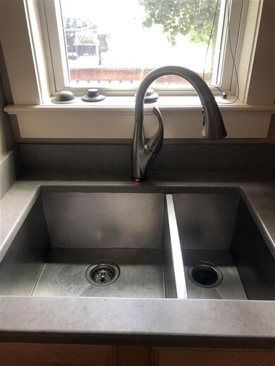 4 Chandler St unit A, Nashua, NH 03064 - photo 3