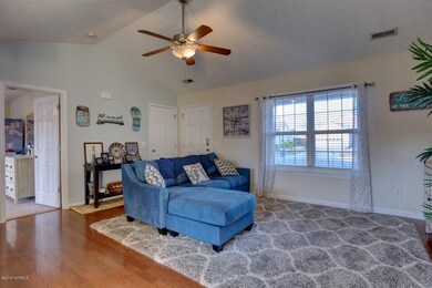 309 Rose Bud Ln Holly Ridge NC-large-006