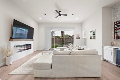 Expansive living area accentuated by 11' ceilings