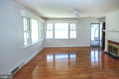 13505 Spriggs Rd, Hagerstown, MD 21742 - photo 5