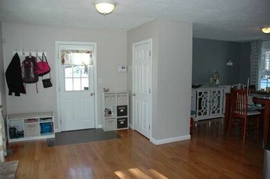 22 E 19th St, Lowell, MA 01850 - photo 3