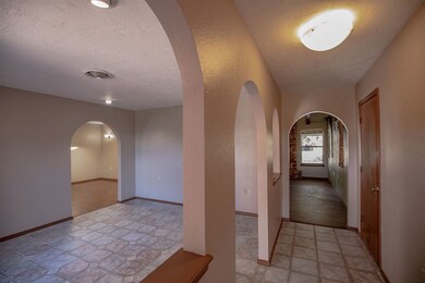 3031 15th St, Alamogordo, NM 88310 - photo 4