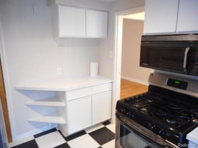 kitchen 2.jpg