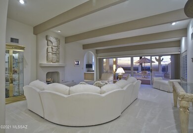 Living Room w/gas fireplace & beams