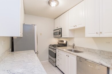 Hawthorne Place Condominium unit 9N, Boston, MA 02114 - photo 3