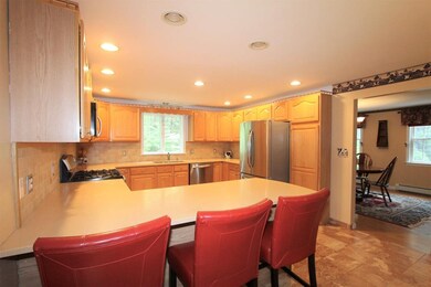 9 Laura Ln, Newton, NH 03858 - photo 4