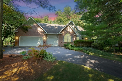 6632 E Eagle Lake Dr, Kalamazoo, MI 49009 - photo 2