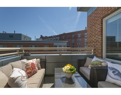2 Battery Wharf unit 2502, Boston, MA 02109 - photo 4