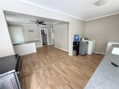 520 W Lincoln St, Westfield, IL 62474 - photo 7