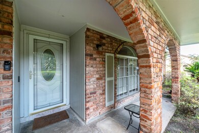 5918 Bent Bough Ln, Houston, TX 77088 - photo 7