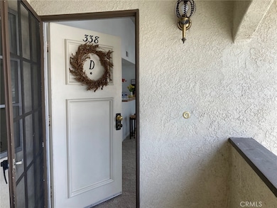 23301 La Crescenta, Mission Viejo, CA 92691 - photo 4