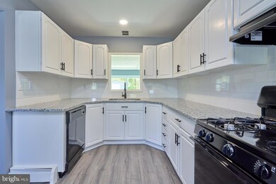 9081 Dumhart Rd, Laurel, MD 20723 - photo 7