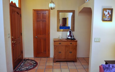 entry foyer (1)