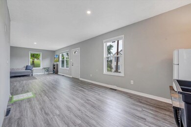 1106 Taylor St, Pulaski, VA 24301 - photo 6