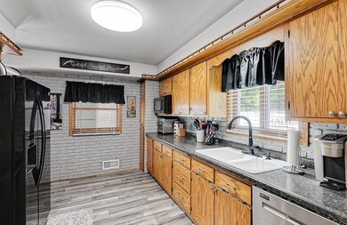 630 Rosedale Rd NE, Minneapolis, MN 55432 - photo 5