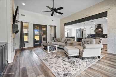 9-web-or-mls-3702 Fossil Hl Dr S-09