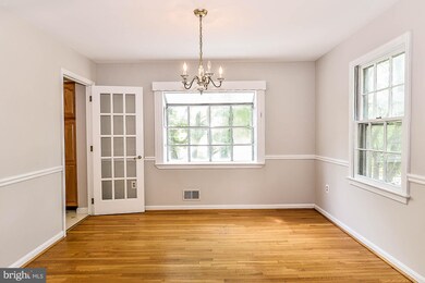 6811 Stoneybrooke Ln, Alexandria, VA 22306 - photo 4