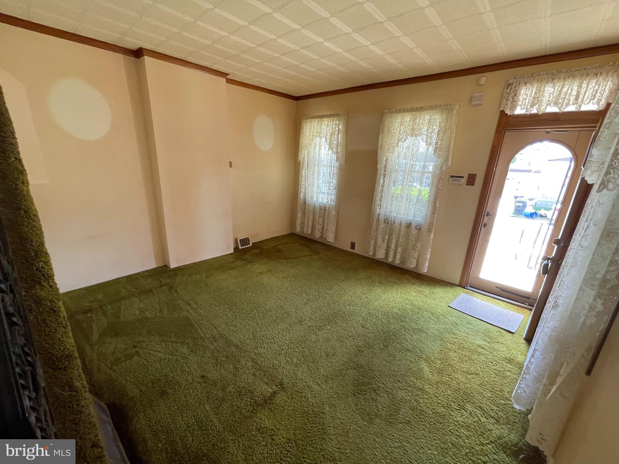 7920 Craig St, Philadelphia, PA 19136 - photo 3