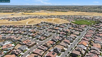 5476 Pinnacle View Way, Antioch, CA 94531 - photo 7