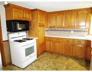 63 Lakeview Terrace unit 63, Waltham, MA 02451 - photo 3